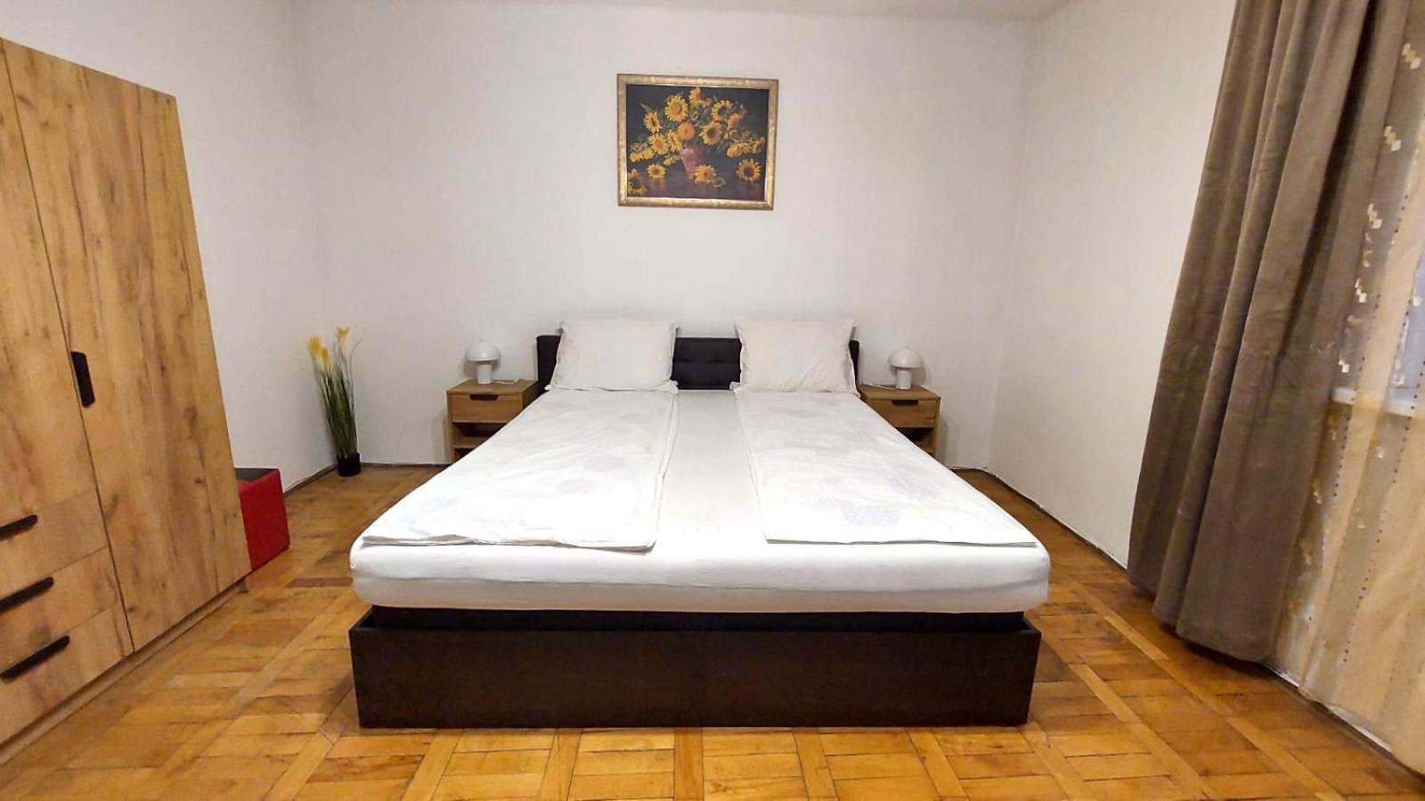 The Home Hunedoara Exterior foto